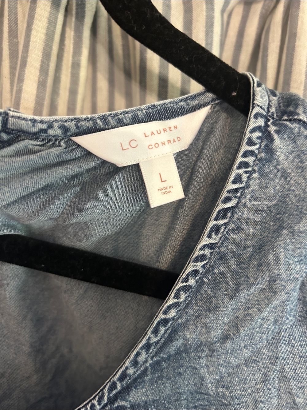 LC Lauren Conrad Light Blue Denim Peasant Top - Picture 2 of 5